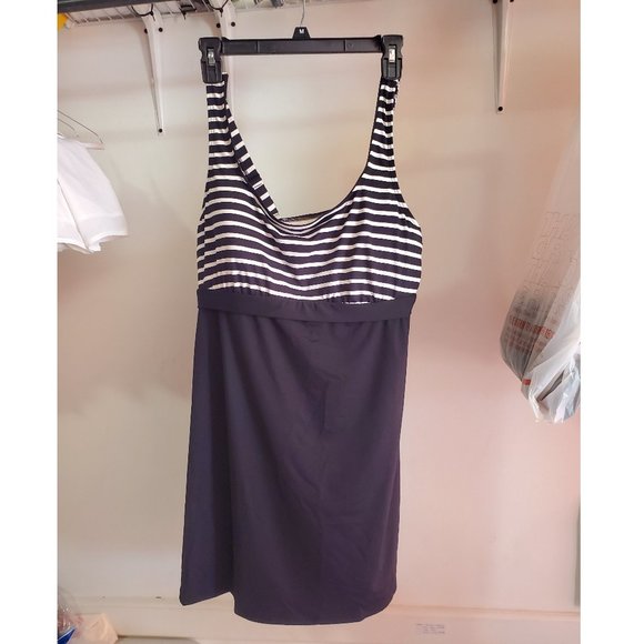 NWT Lands' End Womens Underwire Adjustable Swimdress Cover Up 22W $130 3e143 - Picture 1 of 2